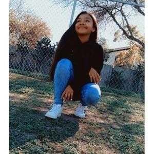 Meet your Posher, Lizbeth